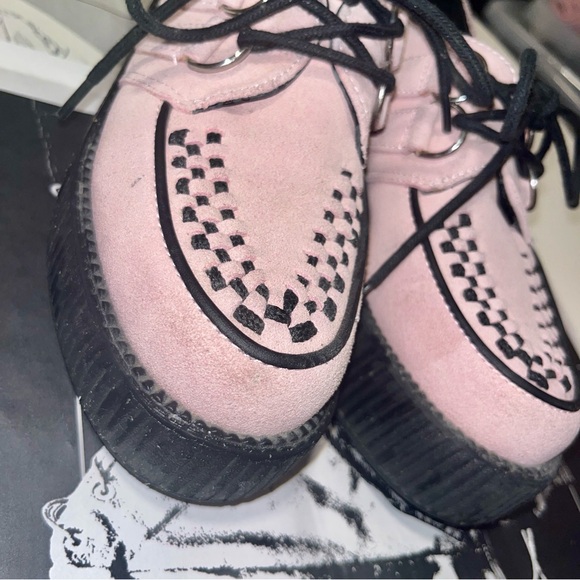 T.U.K Punk Baby Pink Suede Creepers - Picture 9 of 13